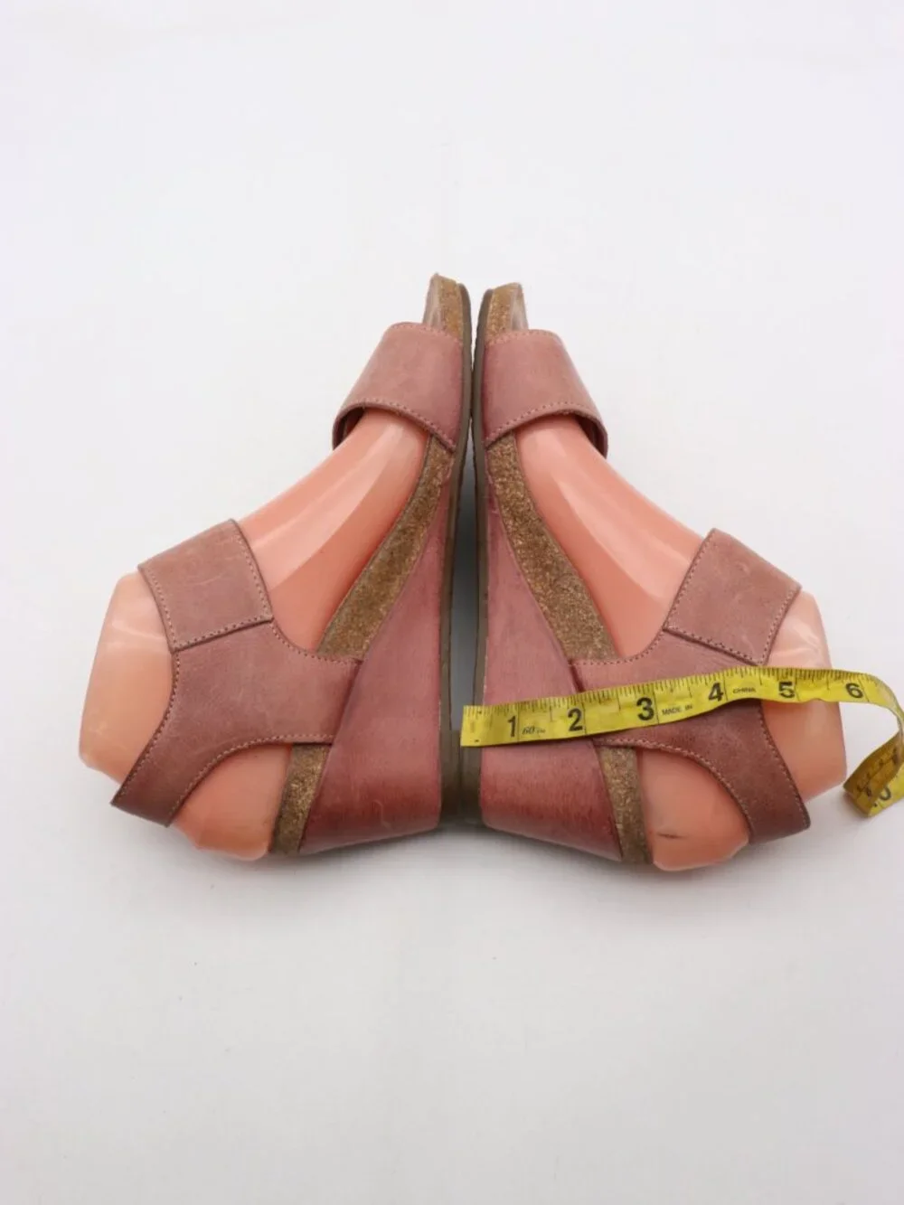 Taos Sandals Medallion Pink Leather Women's EU 37 Wedge Comfort Casual Shoes